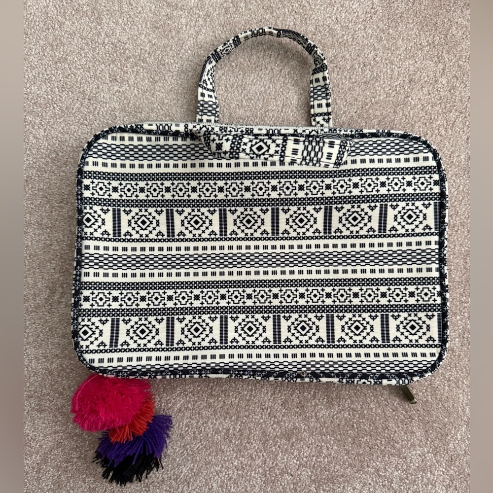 KESTREL Beauty & Toiletry Bag